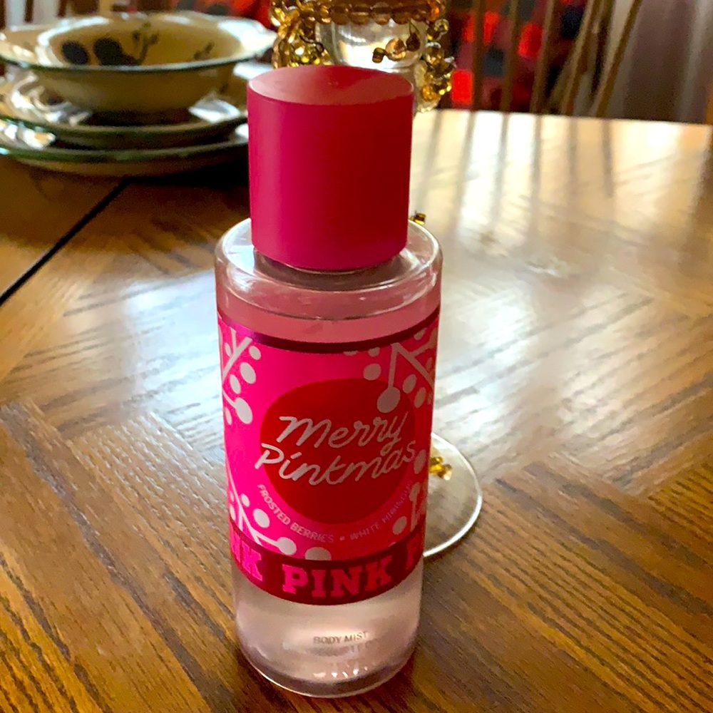 Vs pink spray